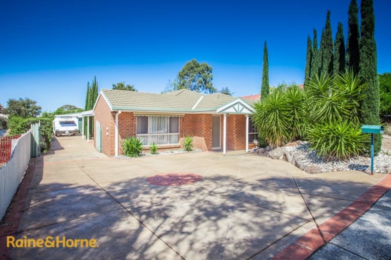 49 Olive Grove, Sunbury VIC 3429