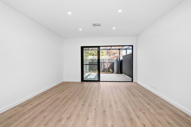 Photo - 4/9 Oliver Street, Lyneham ACT 2602 - Image 7