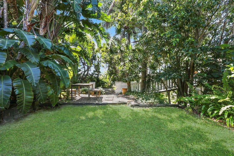 Photo - 49 Orealla Crescent, Sunrise Beach QLD 4567 - Image 10