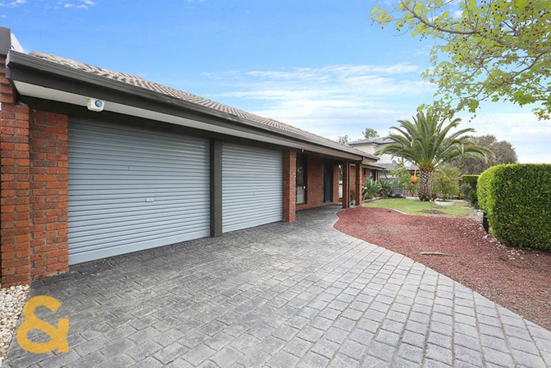 Photo - 49 Paringa Boulevard, Meadow Heights VIC 3048 - Image 2