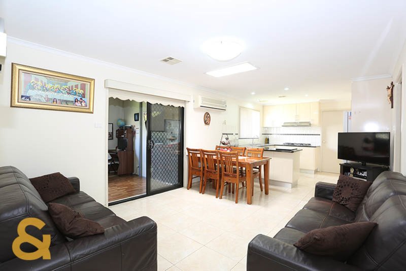 Photo - 49 Paringa Boulevard, Meadow Heights VIC 3048 - Image 5