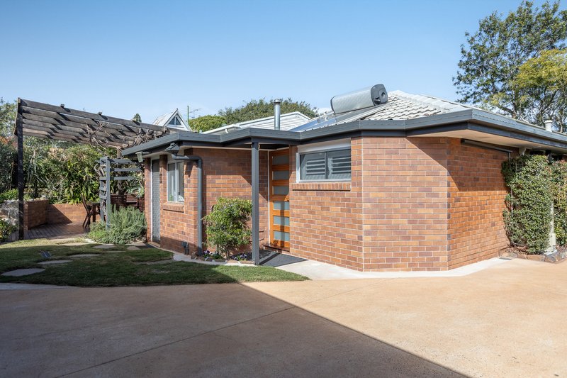 Photo - 49 Parsons Street, Rangeville QLD 4350 - Image 2
