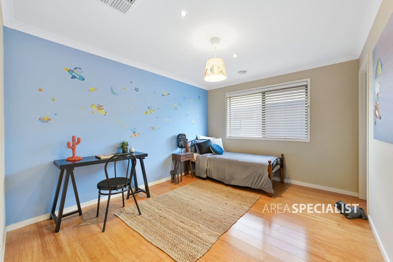 Photo - 49 Patricia Loop, Keysborough VIC 3173 - Image 18