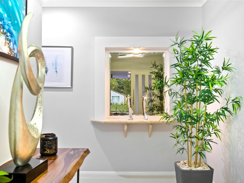 Photo - 49 Pebble Beach Drive, Runaway Bay QLD 4216 - Image 4