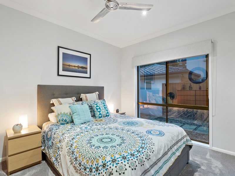 Photo - 49 Pebble Beach Drive, Runaway Bay QLD 4216 - Image 22