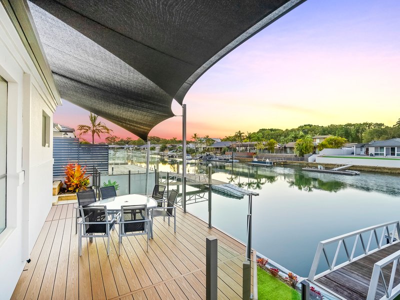 Photo - 49 Pebble Beach Drive, Runaway Bay QLD 4216 - Image 24