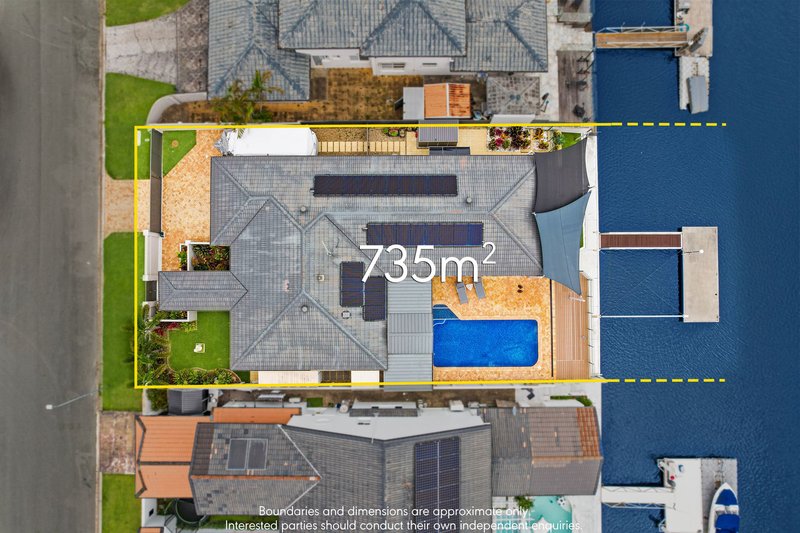 Photo - 49 Pebble Beach Drive, Runaway Bay QLD 4216 - Image 25