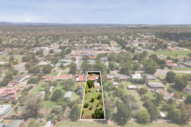 Photo - 49 Pell Street, Howlong NSW 2643 - Image 13