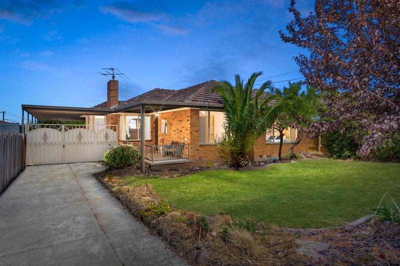 49 Pinewood Drive, Thomastown VIC 3074