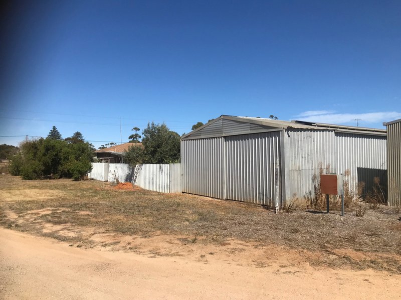 Photo - 49 Railway Terrace North, Paskeville SA 5552 - Image 3