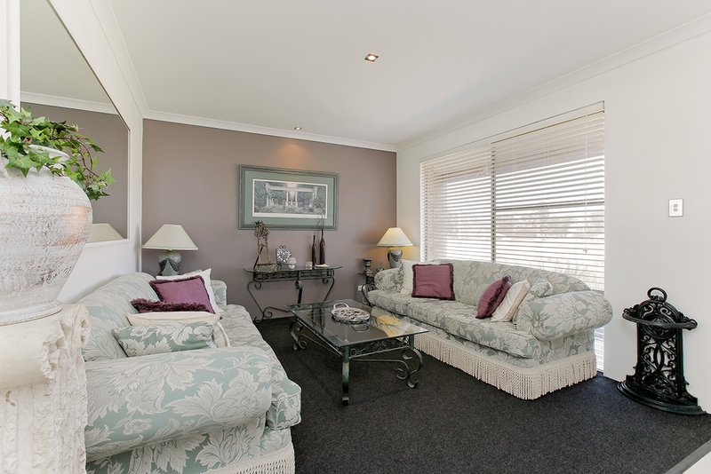 Photo - 49 Renshaw Boulevard, Clarkson WA 6030 - Image 4