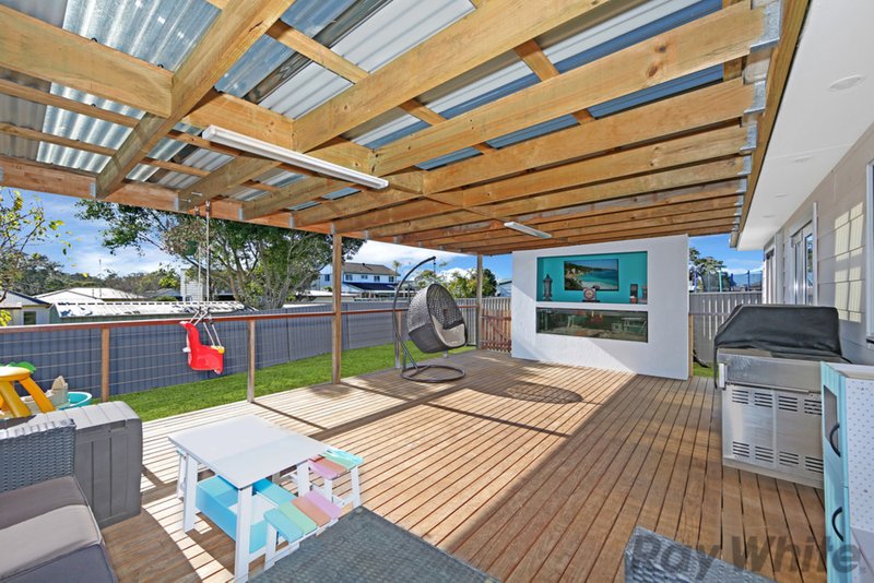 Photo - 49 Robson Avenue, Gorokan NSW 2263 - Image 4