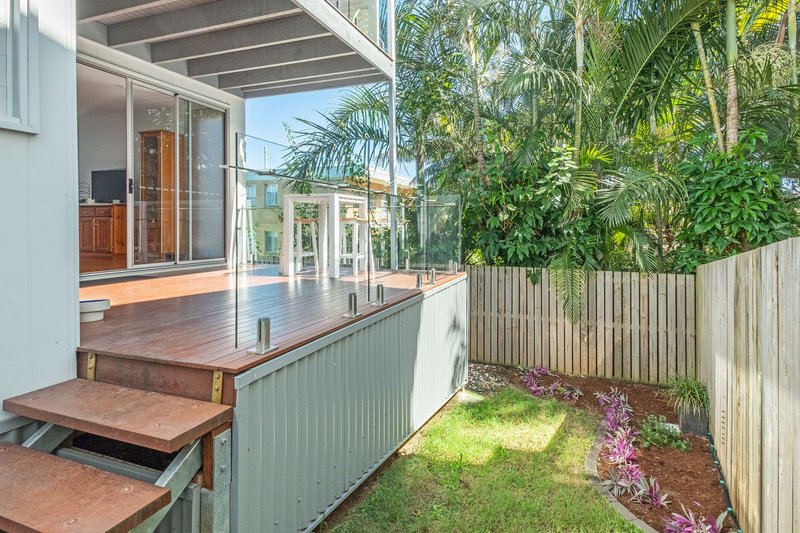 Photo - 4/9 Rolle Street, Holland Park West QLD 4121 - Image 2