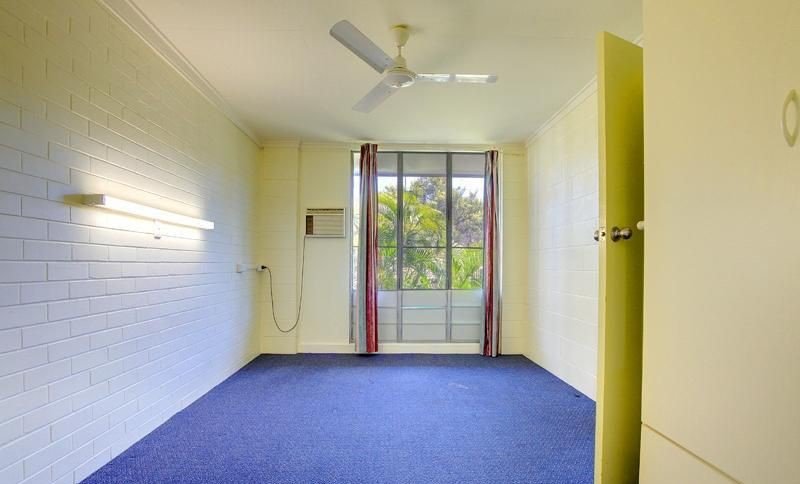 Photo - 4/9 Rose Street, North Ward QLD 4810 - Image 4