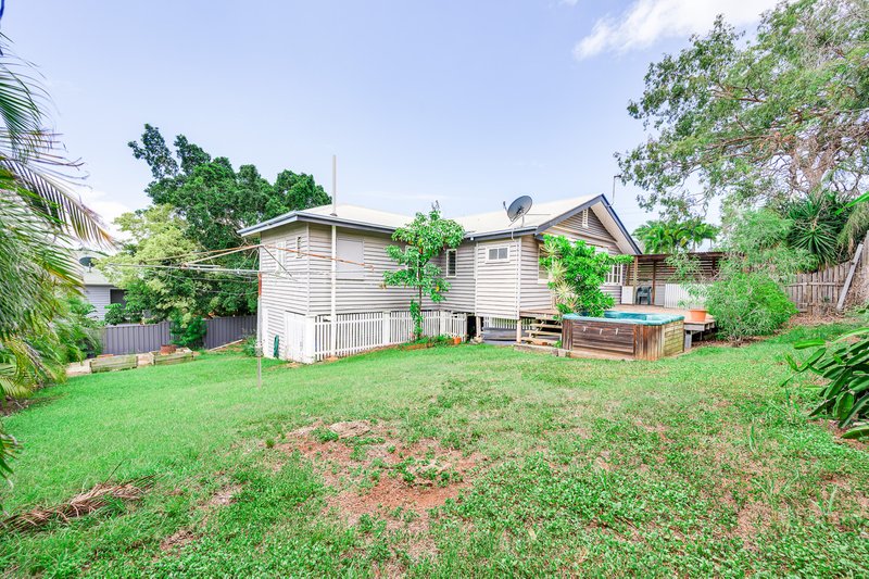 Photo - 49 Scenery Street, West Gladstone QLD 4680 - Image 14