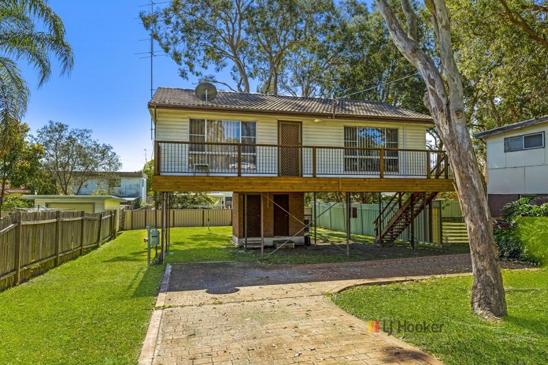 Photo - 49 Scenic Drive, Budgewoi NSW 2262 - Image 2