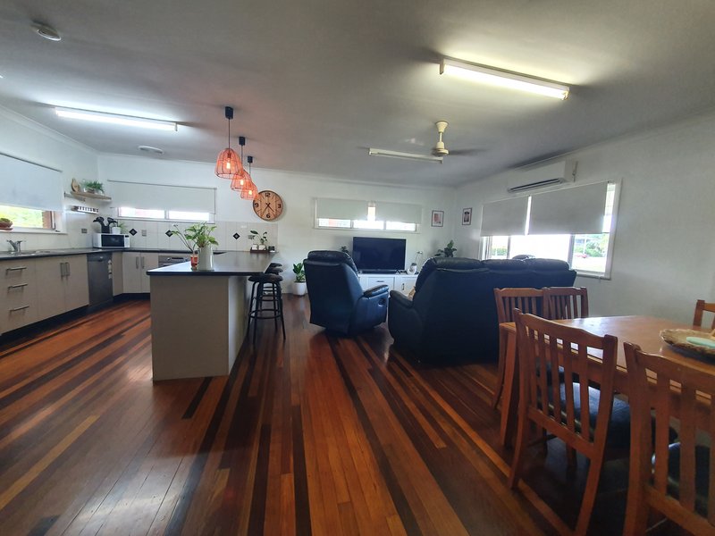 Photo - 49 Seventeenth Street, Home Hill QLD 4806 - Image 11