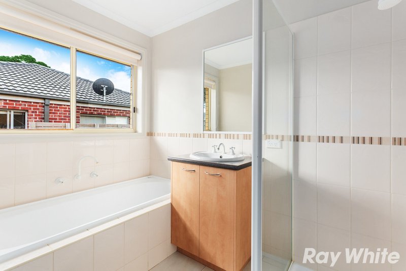 Photo - 49 Silver Gum Drive, Pakenham VIC 3810 - Image 11