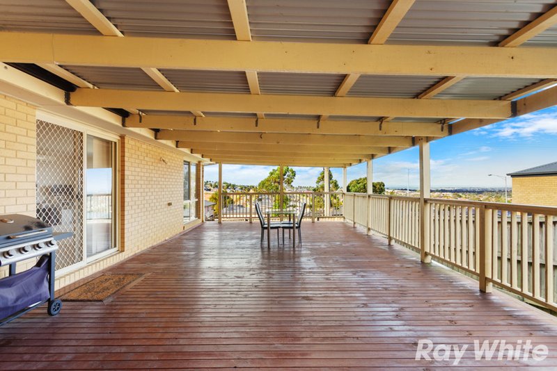 Photo - 49 Silver Gum Drive, Pakenham VIC 3810 - Image 12