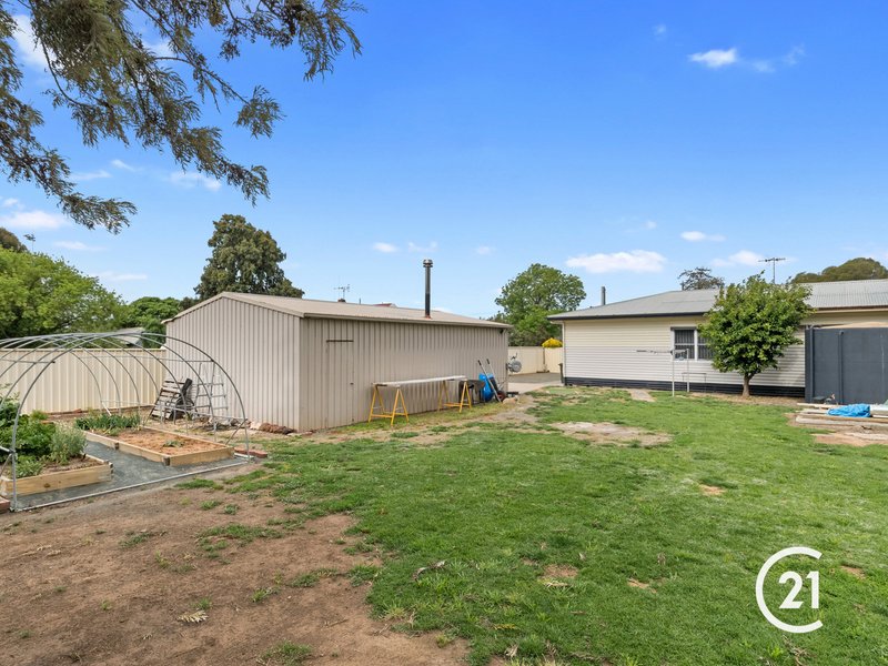 Photo - 49 Simmie Street, Elmore VIC 3558 - Image 12