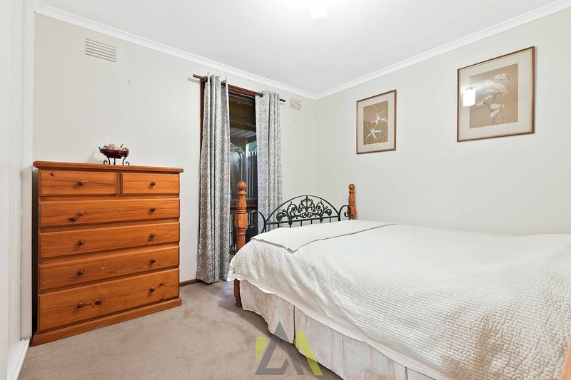 Photo - 49 Southgateway , Langwarrin VIC 3910 - Image 10