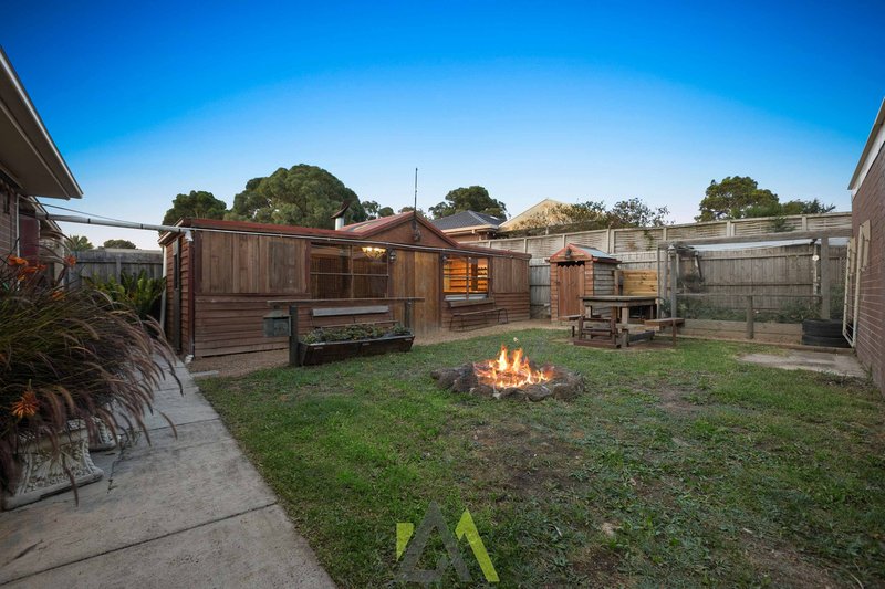 Photo - 49 Southgateway , Langwarrin VIC 3910 - Image 14