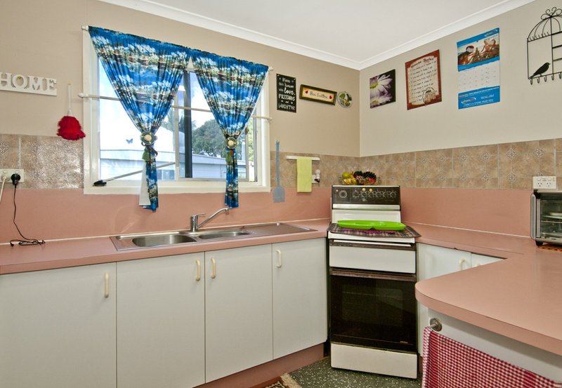 Photo - 49 Spanns Rd , Beenleigh QLD 4207 - Image 4