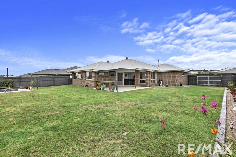 Photo - 49 Spring Way, Nikenbah QLD 4655 - Image 19