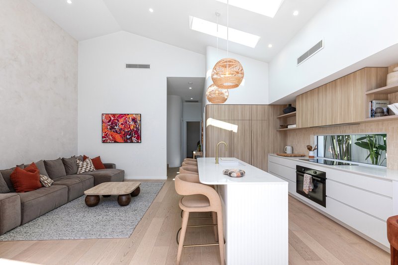 Photo - 49 Station Street, Currumbin Waters QLD 4223 - Image 4