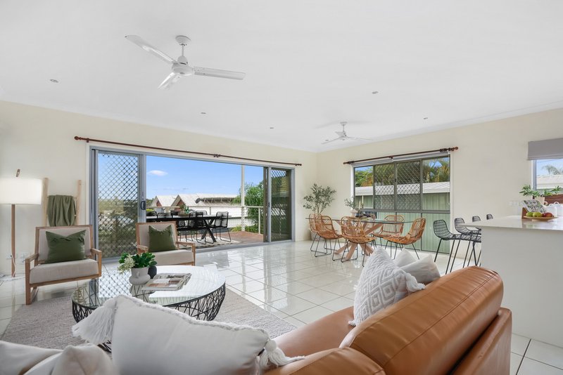 Photo - 49 Station View Street, Mitchelton QLD 4053 - Image 3