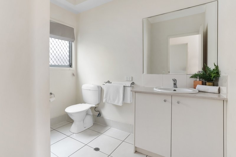 Photo - 49 Station View Street, Mitchelton QLD 4053 - Image 10