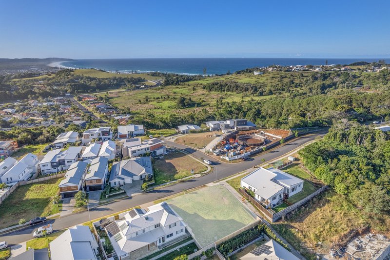 Photo - 49 Stoneyhurst Drive, Lennox Head NSW 2478 - Image 6