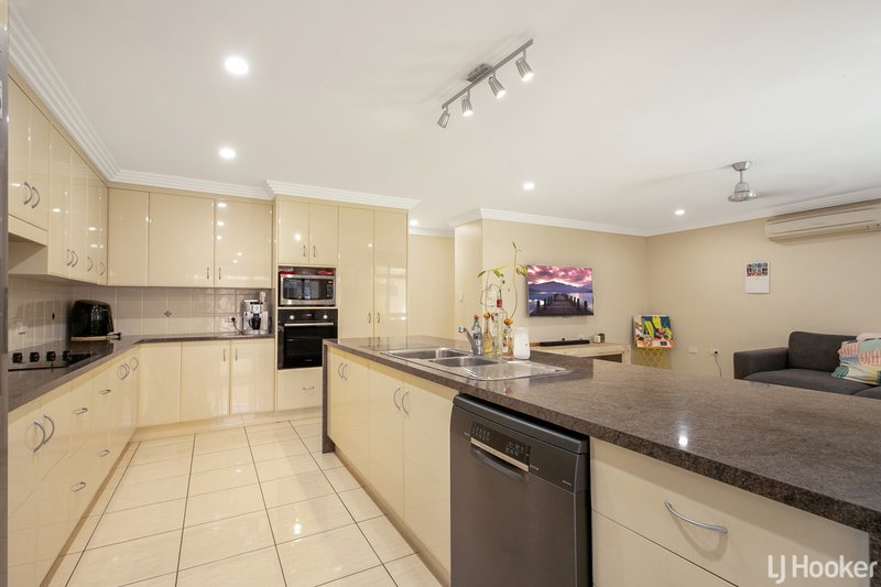 Photo - 49 Sunset Drive, Norman Gardens QLD 4701 - Image 8