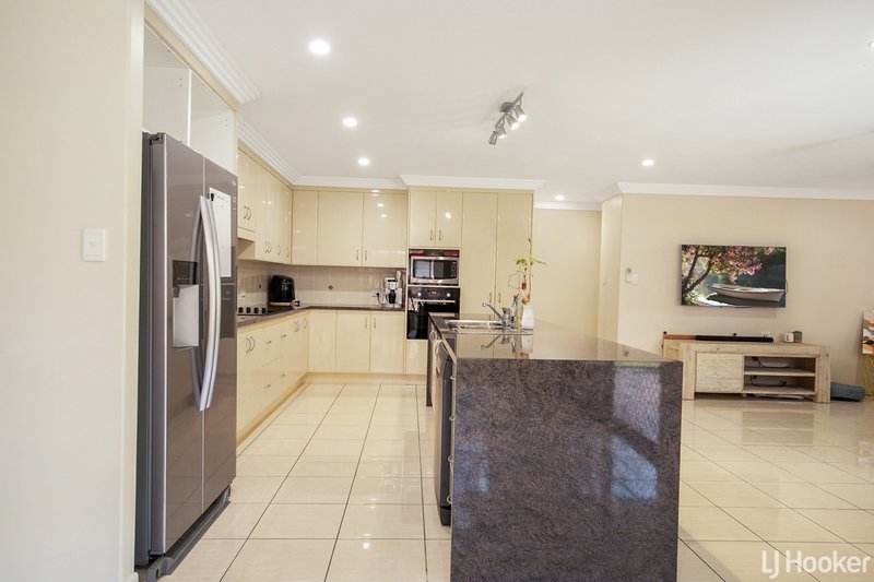 Photo - 49 Sunset Drive, Norman Gardens QLD 4701 - Image 10