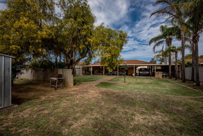 Photo - 49 Tallarook Way, Waggrakine WA 6530 - Image 9