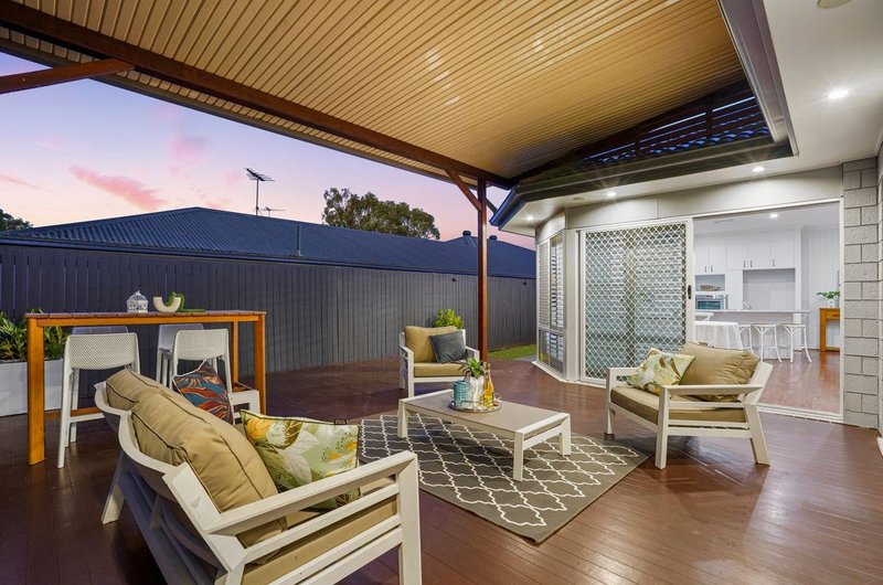 Photo - 49 Talltrees Circuit, Wakerley QLD 4154 - Image 15