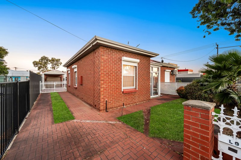 Photo - 49 Tapleys Hill Road, Hendon SA 5014 - Image 2