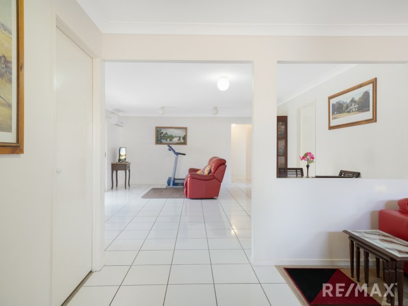 Photo - 49 Tequesta Drive, Beaudesert QLD 4285 - Image 5