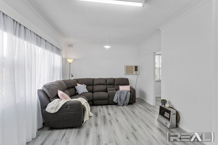 Photo - 49 The Strand , Brahma Lodge SA 5109 - Image 5