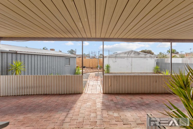 Photo - 49 The Strand , Brahma Lodge SA 5109 - Image 15