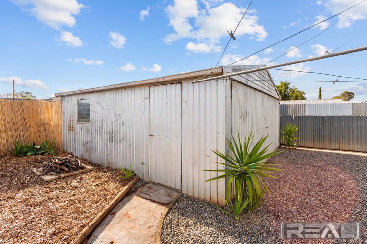 Photo - 49 The Strand , Brahma Lodge SA 5109 - Image 20
