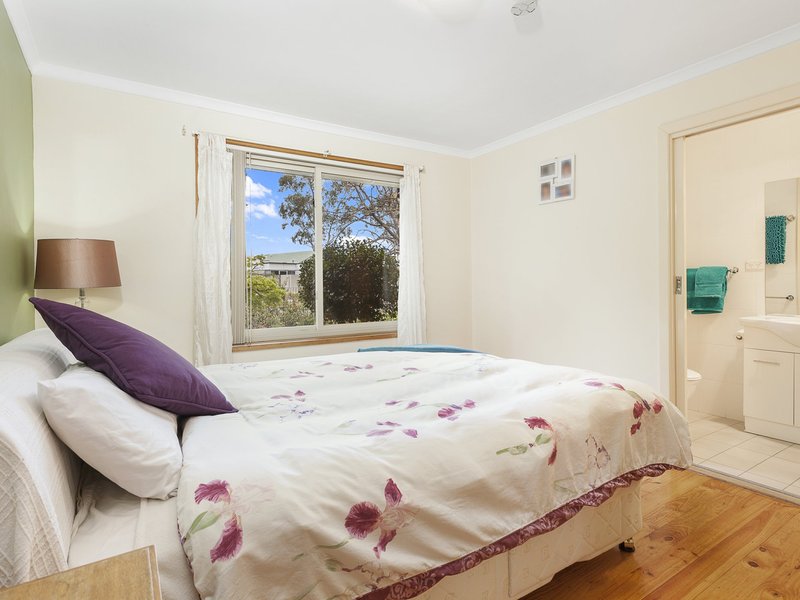 Photo - 49 Theodore Street, Curtin ACT 2605 - Image 7