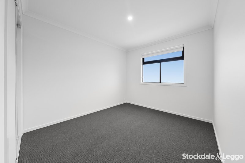Photo - 49 Thistle Place, South Morang VIC 3752 - Image 13