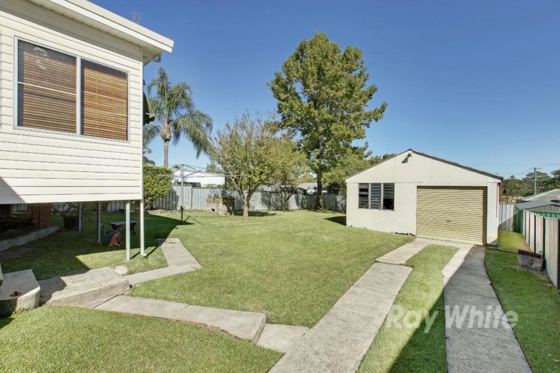 Photo - 49 Turnbull Street, Fennell Bay NSW 2283 - Image 2