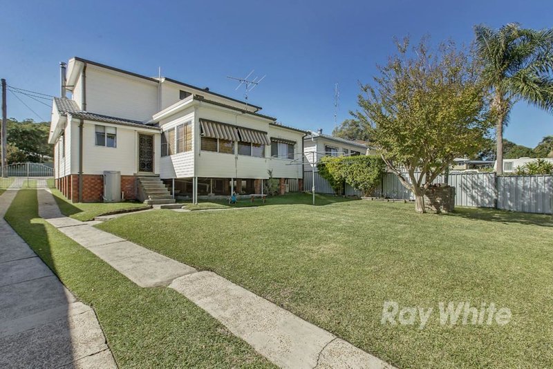 Photo - 49 Turnbull Street, Fennell Bay NSW 2283 - Image 9