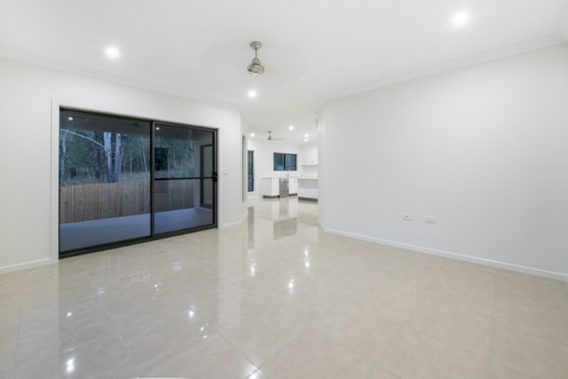 Photo - 49 Twin Creek Court, Cannonvale QLD 4802 - Image 7