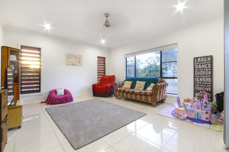 Photo - 49 Twin Creek Court, Cannonvale QLD 4802 - Image 15