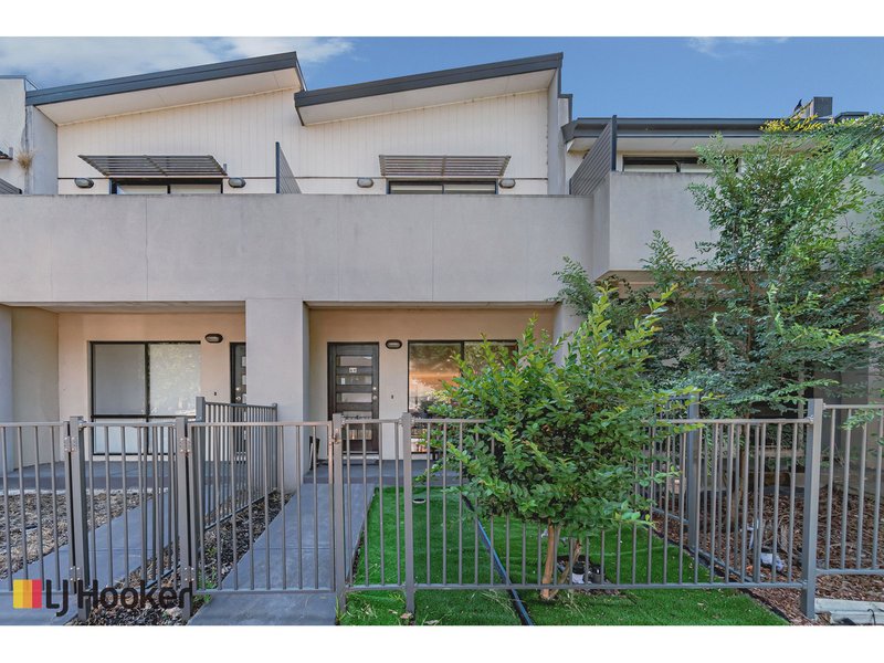 49 Valiant Crescent, Craigieburn VIC 3064