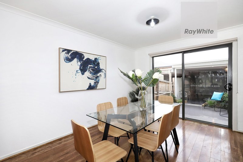 Photo - 49 Venezia Promenade, Greenvale VIC 3059 - Image 6