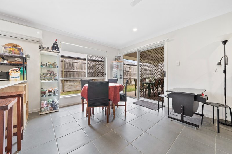 Photo - 49 Verdi Street, Yarrabilba QLD 4207 - Image 7